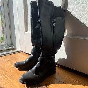 “Guess” knee-high black boots